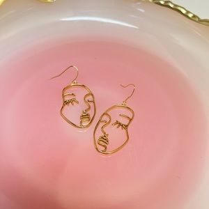 She’s So Pretty Earrings